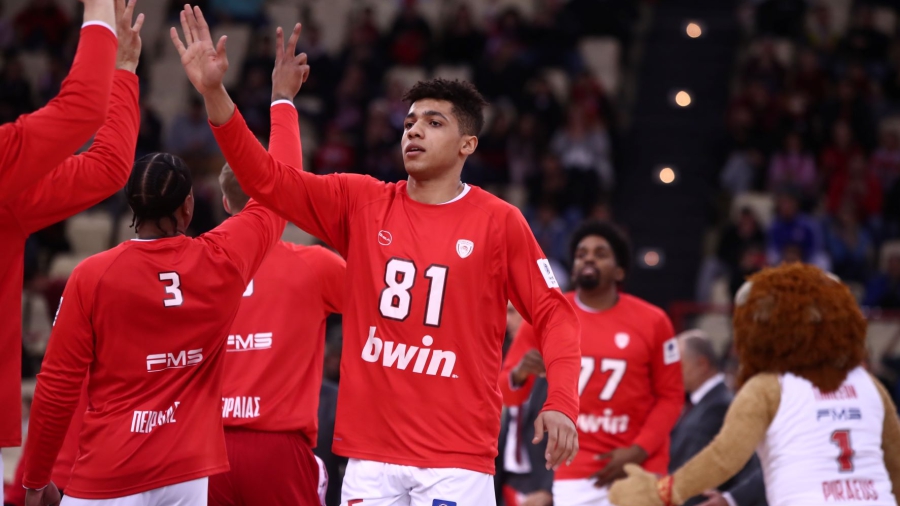 Ολυμπιακός: Ο 17χρονος Βενιαμίν Αμπόσι έσπασε το ρεκόρ του Ποκουσέβσκι