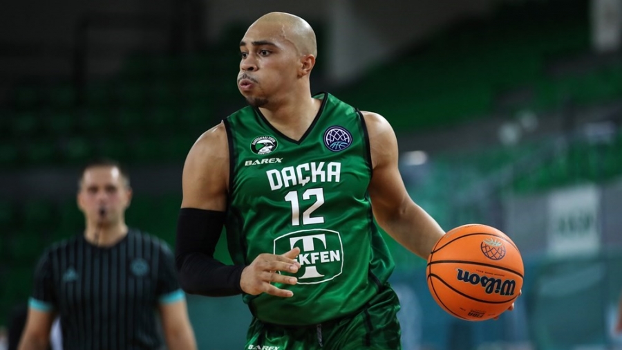 Τουρκ Τέλεκομ: Έδιωξε τον Άντριου Άντριους, επειδή ήθελε να πάει να δει τη γιαγιά του στο νοσοκομείο