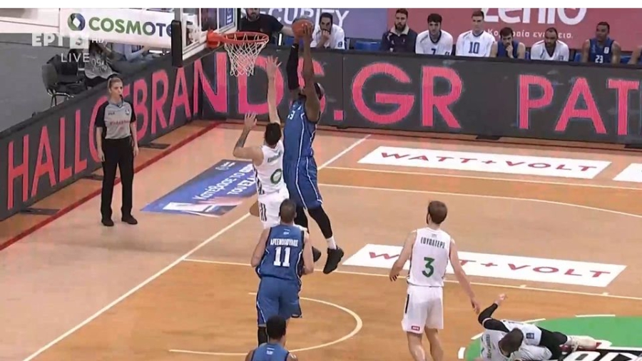 Παναθηναϊκός - Ιωνικός: Φοβερό poster του Παρκς στον Παναγιώτη Καλαϊτζάκη! (video)