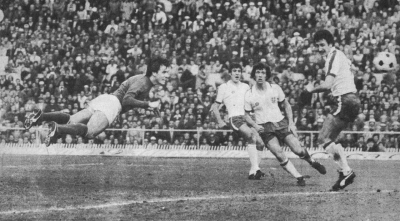 Οι κόντρες Ιταλίας και Αγγλίας στα 70s που έστειλαν τους μεν στο Μουντιάλ και τους δε στην… εσωστρέφεια! (video)