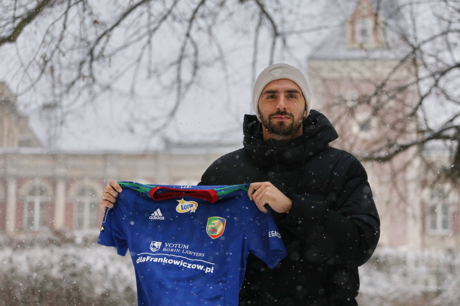 Ανακοινώθηκε από την Μιέντζ Λέγκνιτσα ο Στέφανος Καπίνο