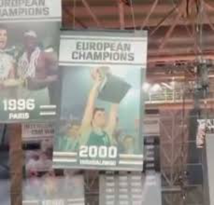 Γιαννακόπουλος: Ανάρτησε βίντεο από τη στιγμή που κατεβαίνει το λάβαρο του Μποντιρόγκα στο T-Center!