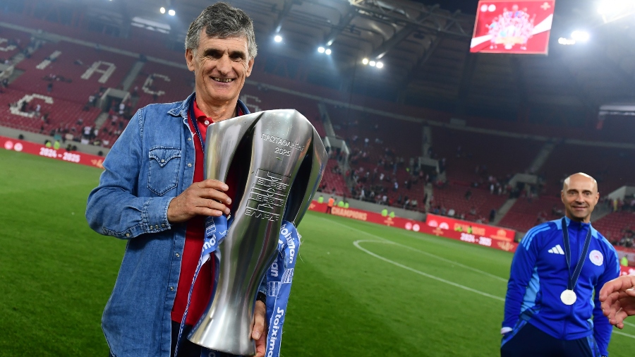 AS: «Ο Θεός Μεντιλίμπαρ συνεχίζει να κατακτά την Ελλάδα»