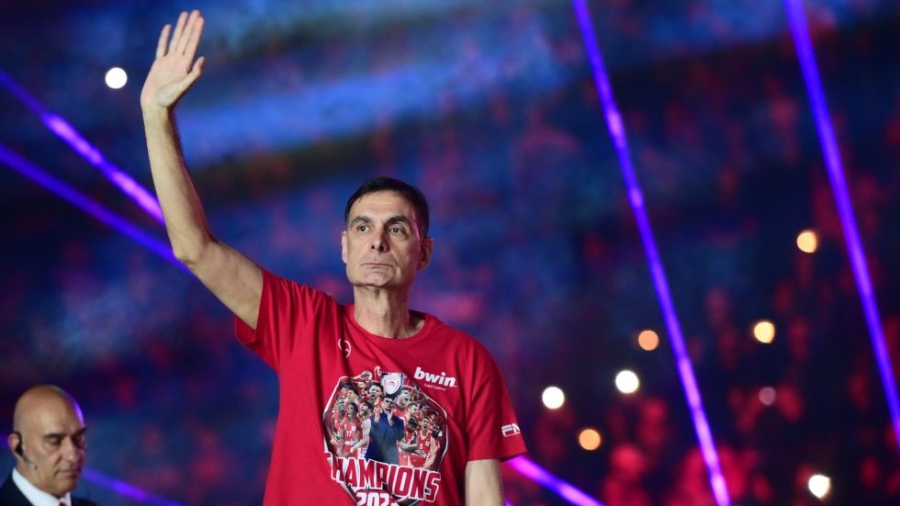 Μπαρτζώκας: «Ο σχεδιασμός του Ολυμπιακού εξαρτάται από τον Βεζένκοβ» (vids)