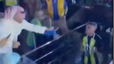 Παράνοια στη Σαουδική Αραβία: Παίκτης της Αλ Ιτιχάντ «μπουγέλωσε» οπαδό και αυτός τον… μαστίγωσε (video)