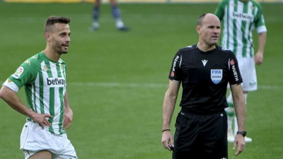 Ο Σέρχιο Κανάλες τιμωρήθηκε με τέσσερις αγωνιστικές για σχόλια κατά του Ματέου Λαόθ!