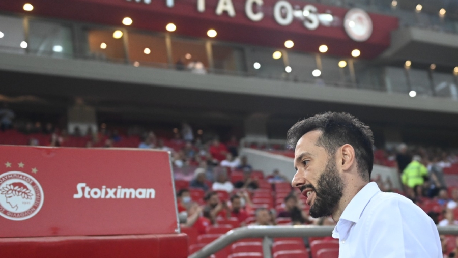 Κορμπεράν: «Περήφανος που ήμουν μέλος της οικογένειας του Ολυμπιακού»