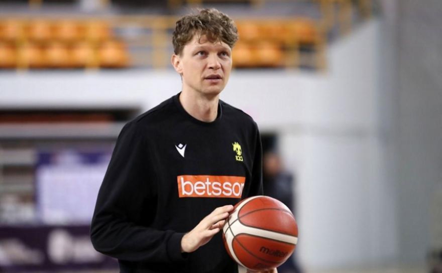 ΑΕΚ: Επιστρέφει ο Κουζμίνσκας κόντρα στον Παναθηναϊκό!