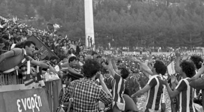 Retro Stories, Ολυμπιακός - Άρης 2-0: Το μπαράζ του Βόλου που βάφτηκε «ερυθρόλευκο» και... χάραξε τον ρου της ιστορίας των δύο ομάδων! (video)