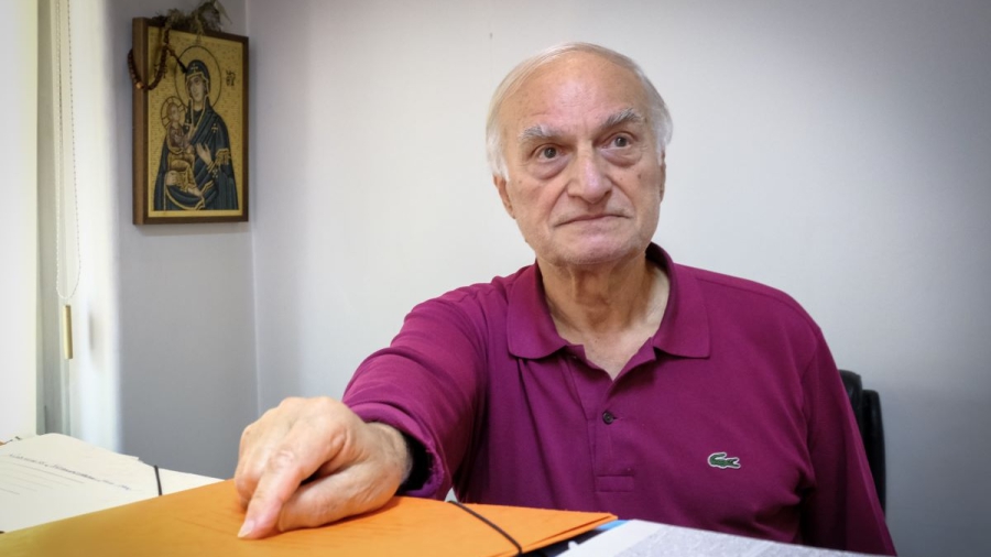 Ευχάριστα νέα για τον Μανώλη Μαυρομμάτη: Βγήκε από τη ΜΕΘ!