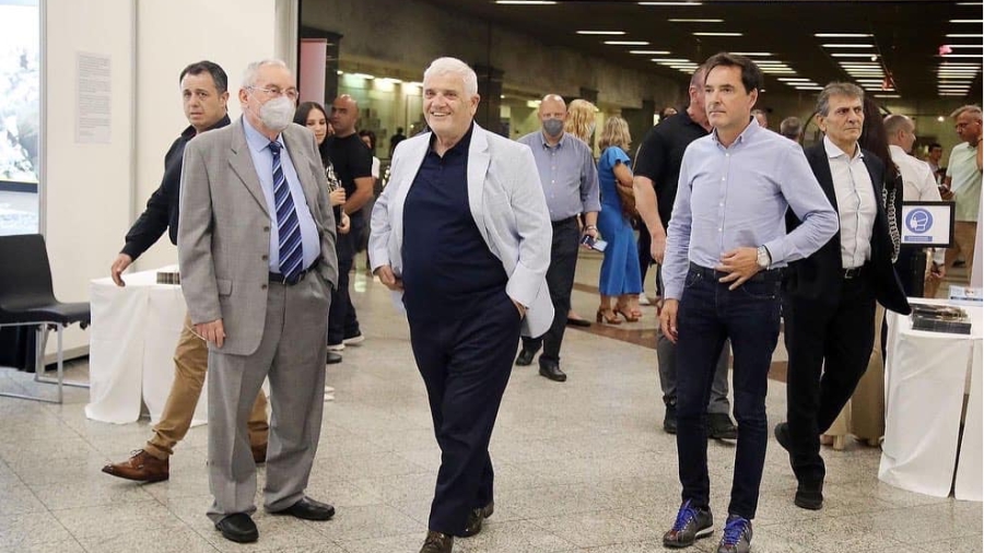 Στην έκθεση ζωγραφικής για τον ξεριζωμό και την προσφυγιά ο Δημήτρης Μελισσανίδης