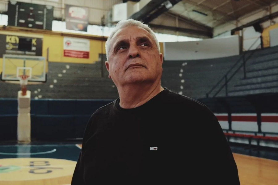 Σπόρτινγκ: Στο τιμόνι ο Αργύρης Πεδουλάκης!