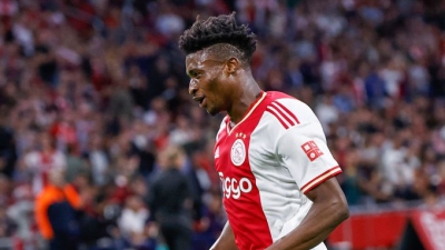 Οι ενδεκάδες στο Άγιαξ - Ρέιντζερς: Βασικός ο Τσόλακ