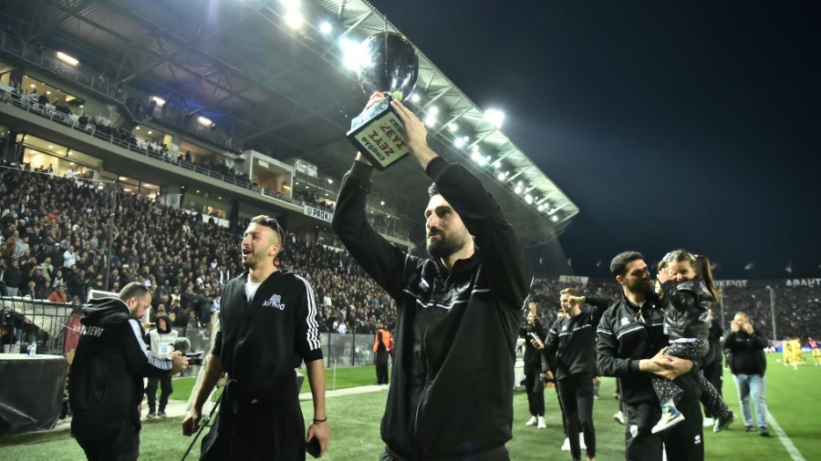 Τον γύρο του θριάμβου έκαναν οι βολεϊμπολίστες του ΠΑΟΚ στην Τούμπα