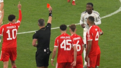 «Μπήκε να το αλλάξει κι έκανε το ανόητο - Είμαι απογοητευμένος!»: Ο Σέρχιο Ράμος «σταυρώνει» τον Καμαβινγκά για την αποβολή!