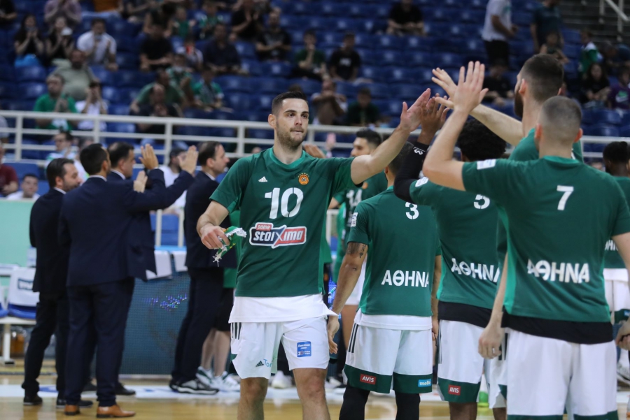 Παπαπέτρου: «Πρέπει να δουλεύουμε καθημερινά – Έχει πολύ ταλέντο ο Μούντι»