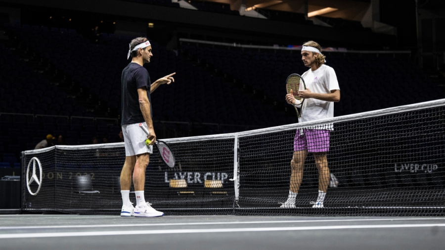 Φέντερερ και Τσιτσιπάς προπονήθηκαν μαζί στο Λονδίνο! (video)