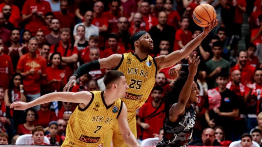 Ακίλ Μίτσελ: «Αυτό που θα δώσει ειρήνη στην ψυχή μου είναι να πω συγχαρητήρια στη Χάποελ»