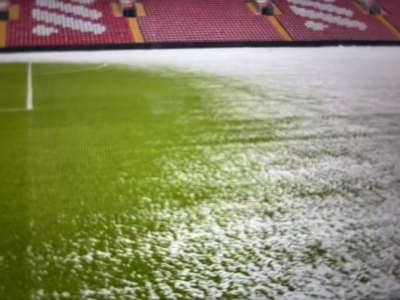 Η κατάσταση στον αγωνιστικό χώρο του «Άνφιλντ» δείχνει σέντρα! (video)