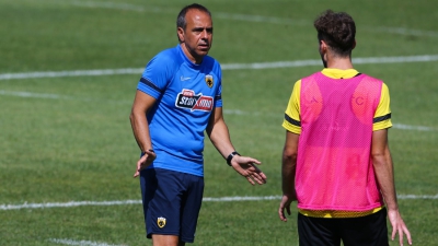 ΑΕΚ: Χαιρέτισε στα Σπάτα ο Μιλόγεβιτς, αναλαμβάνει ο Παναγιωτάρας μέχρι να έρθει ο επόμενος