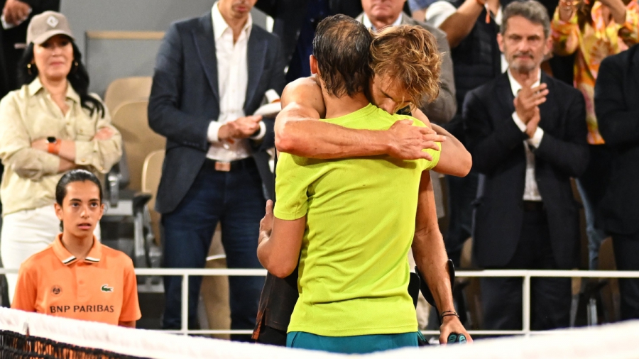 Roland Garros: Εγκατέλειψε μετά από σοκαριστικό τραυματισμό ο Ζβέρεφ, στον τελικό ο Ναδάλ (video)
