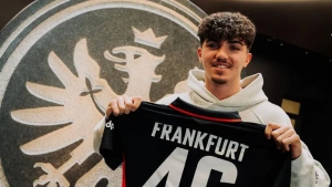 Ο Αντώνιο Φώτη στο BN Sports: «Έκανα δοκιμαστικά στη Γουλβς αλλά με κέρδισε η Άιντραχτ – Στόχος να παίξω στην Εθνική Κύπρου» (video)