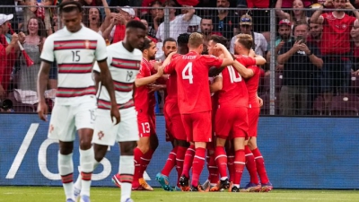 Nations League: Σεφέροβιτς και Όμλιν «πλήγωσαν» την Πορτογαλία, επαγγελματική νίκη για την Ισπανία επί της Τσεχίας (video)