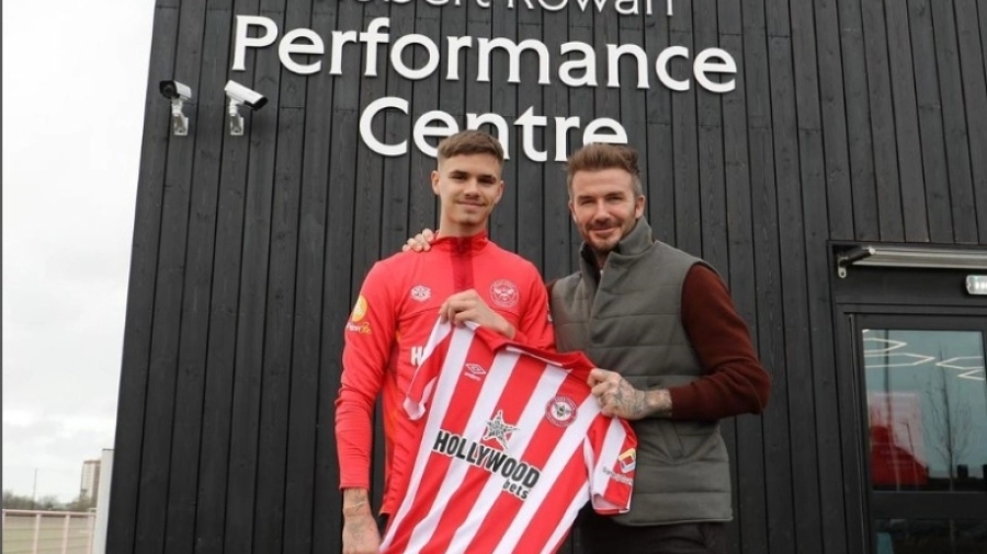 Ο γιος του Ντέιβιντ Μπέκαμ, Ρομέο, γίνεται κάτοικος... Νησιού!