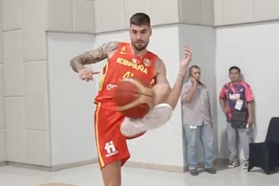 Ο Χουάντσο και η Εθνική Ισπανίας το γύρισαν  στις… ντρίμπλες (video)