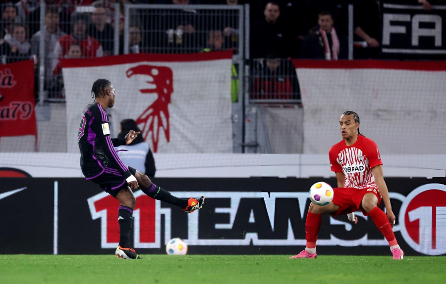 Φράιμπουργκ – Μπάγερν Μονάχου 1-1: Οι Βαυαροί ισοφάρισαν με… αδιανόητο πλασέ του Τελ (video)