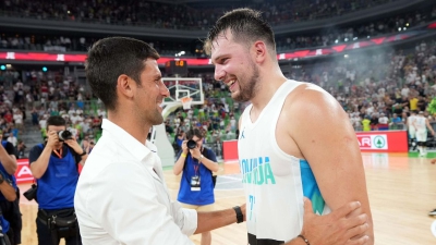 «Θερμό» τετ-α-τετ μεταξύ Ντόντσιτς και Τζόκοβιτς στη Λιουμπλιάνα (video)