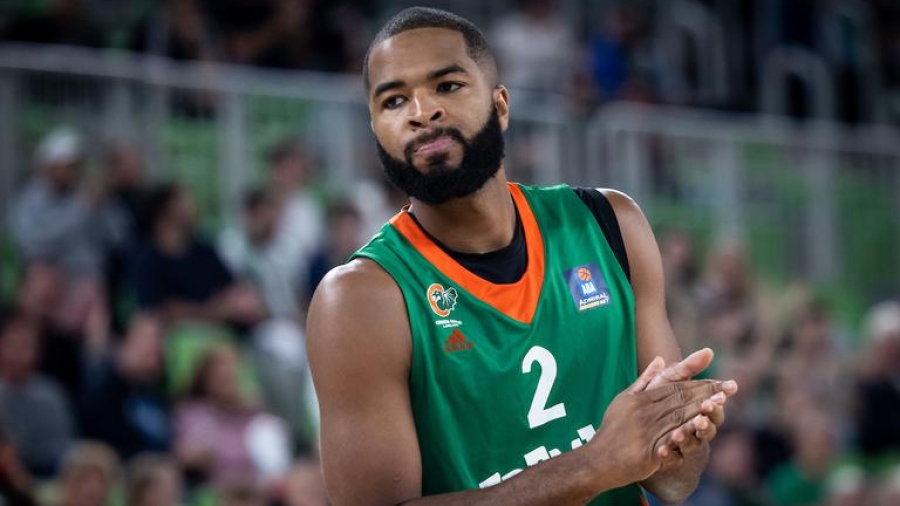 Ο πρώην «ερυθρόλευκος» Άαρον Χάρισον έμεινε στην Τσεντεβίτα μόλις για 6 ματς!