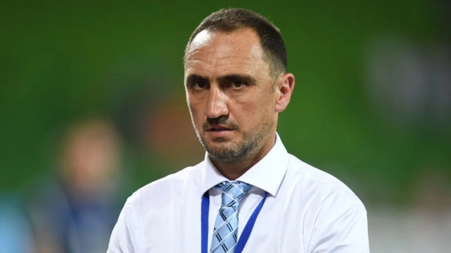 Στον πάγκο του Άγιαξ για τα επόμενα δύο ματς ο Βαλκάνης