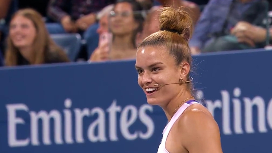 Η Σάκκαρη δέχθηκε… πρόταση γάμου από φαν και του έδωσε «πακέτο»! (video)