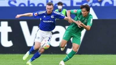 Σάλκε – Γκλάντμπαχ 2-2: Έσωσαν τον βαθμό στο φινάλε οι «βασιλικοί μπλε» (video)