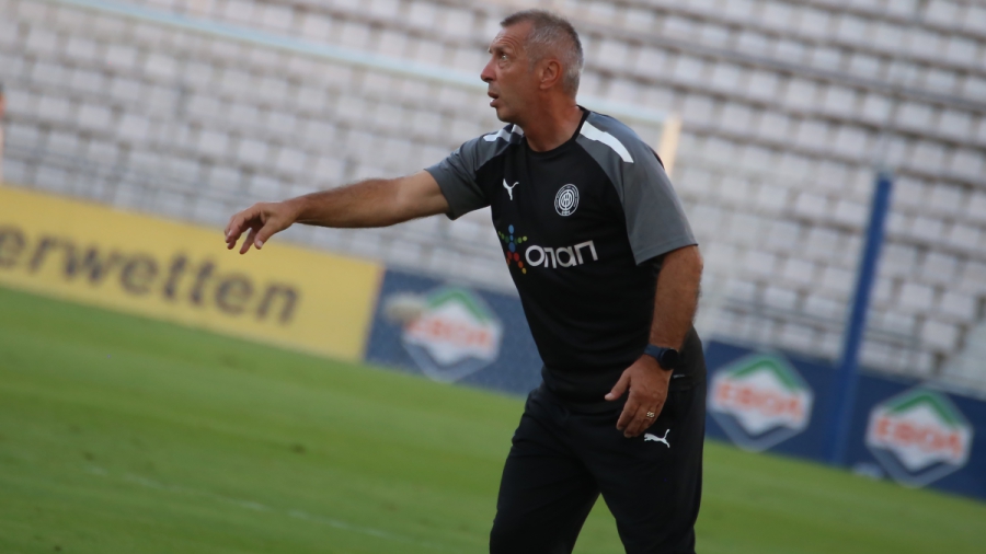 Νιόπλιας: «Είναι μια δύσκολη στιγμή για εμένα» (video)