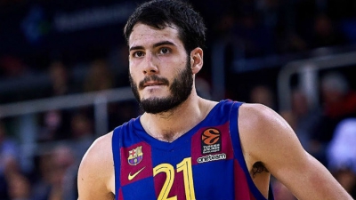 Μπαρτσελόνα: Μετά τον Μίροτιτς και ο Αμπρίνες θετικός στον κορωνοϊό