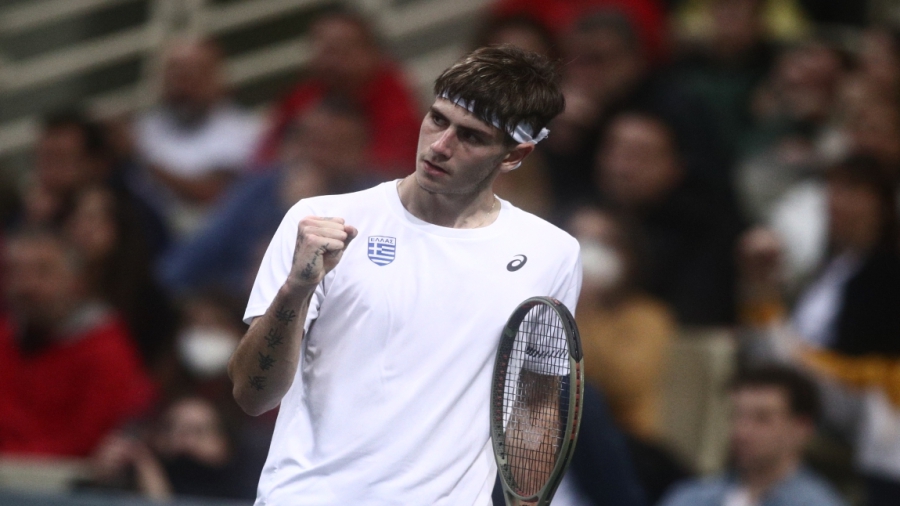 Davis Cup: Με τέτοιο κόσμο και... πεινασμένο Θάνο, η Ελλάδα είναι ένα βήμα από την ιστορική πρόκριση! (video)