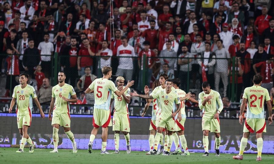 Σχεδόν... πετάει για τις ΗΠΑ η κυρίαρχη Ισπανία, κερδίζει και μοιράζει το Pamestoixima!