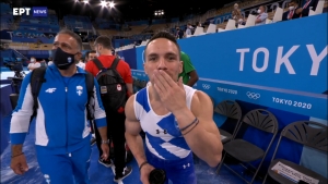 Πετρούνιας: Έστειλε τα φιλιά του στις γυναίκες της ζωής του! (video)