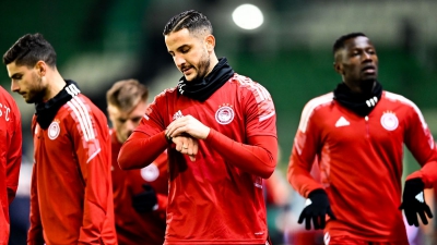 Ολυμπιακός: Με τριάδα στην άμυνα και Αγκιμπού-Τικίνιο βασικούς ξεκινάει ο Μαρτίνς