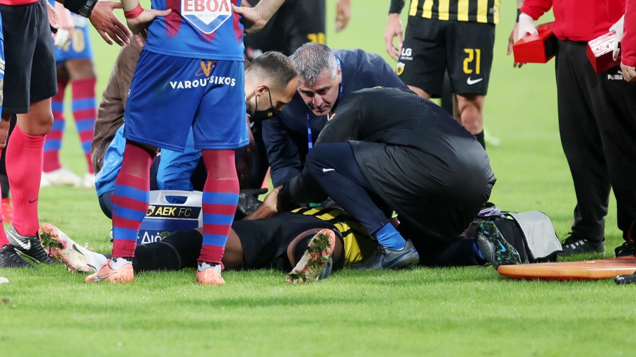 Ανακούφιση στην ΑΕΚ: «Καθαρή» αξονική του Γκαρσία που πήρε εξιτήριο και επιστρέφει στην Αθήνα - Το πανηγύρισαν μέσα στο πούλμαν! (video)