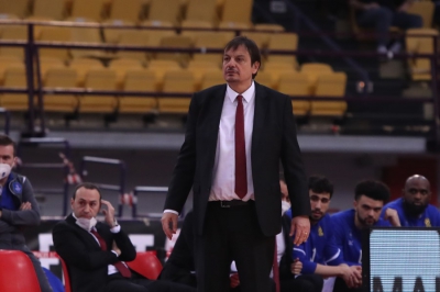 Αταμάν: «Ο μπακλαβάς βοήθησε τον Σλούκα» (video)