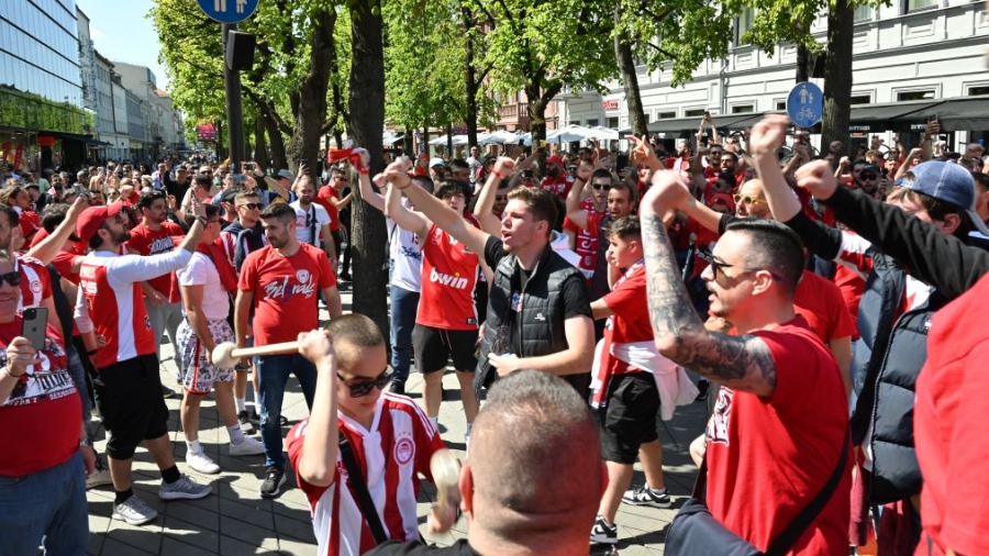 «Ερυθρόλευκη» τρέλα στο Κάουνας: Πάνω από 7.000 οι φίλοι του Ολυμπιακού!