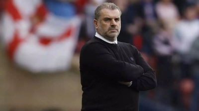 Ποστέκογλου: «Γνωρίζουμε μόνο μία προθεσμία, το τέλος της μεταγραφικής περιόδου.»