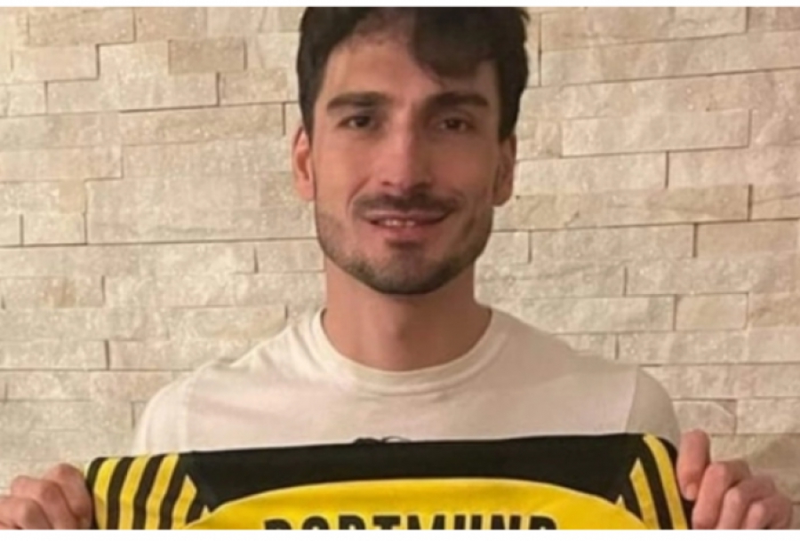 Χούμελς: Φωτογραφήθηκε με φανέλα της Ντόρτμουντ αφιερωμένη στον Άλκη! (pic)