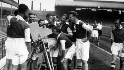 Πώς μία προπόνηση της Άρσεναλ το 1937 διαμόρφωσε το τηλεοπτικό μονοπάτι στο βρετανικό ποδόσφαιρο! (video)