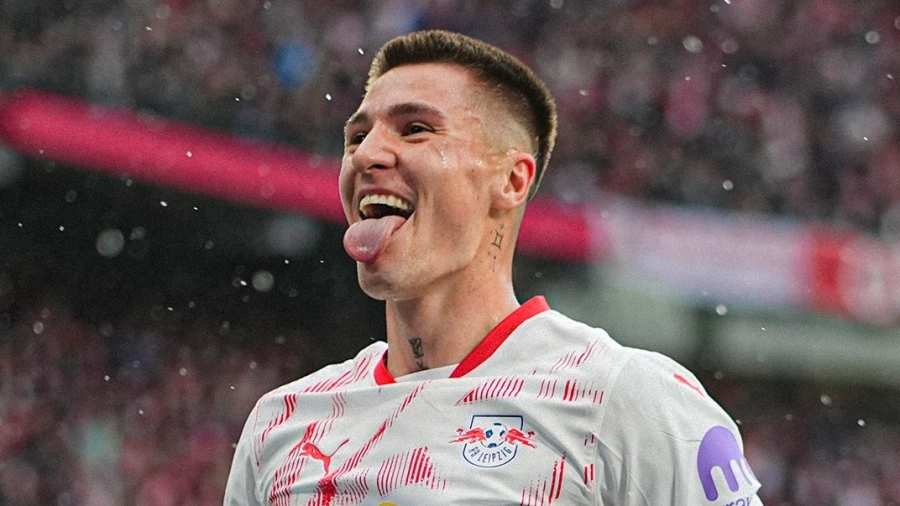 Η Νιούκαστλ κοντράρει τη Γιουνάιτεντ και… πείθει τον Σέσκο!