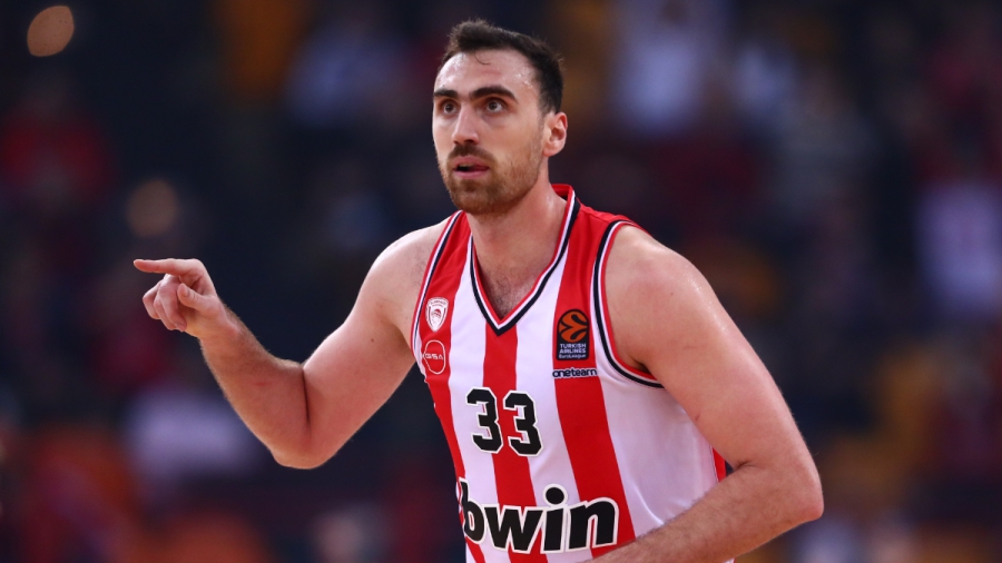 Χαμόγελα στον Ολυμπιακό: Επιστροφή Μιλουτίνοφ, δηλώνοντας έτοιμος για «γκάζια» στα... ελληνικά! (video)