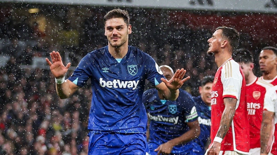 Άρσεναλ – Γουέστ Χαμ 0-2: Αυτή η «σφυριά» (με υπογραφή Μαυροπάνου) πόνεσε πολύ!